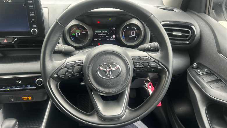 Toyota Yaris 1.5 Hybrid Design 5dr CVT Hybrid Hatchback